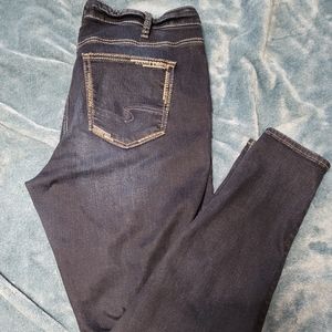 Avery daek wash skinny jean